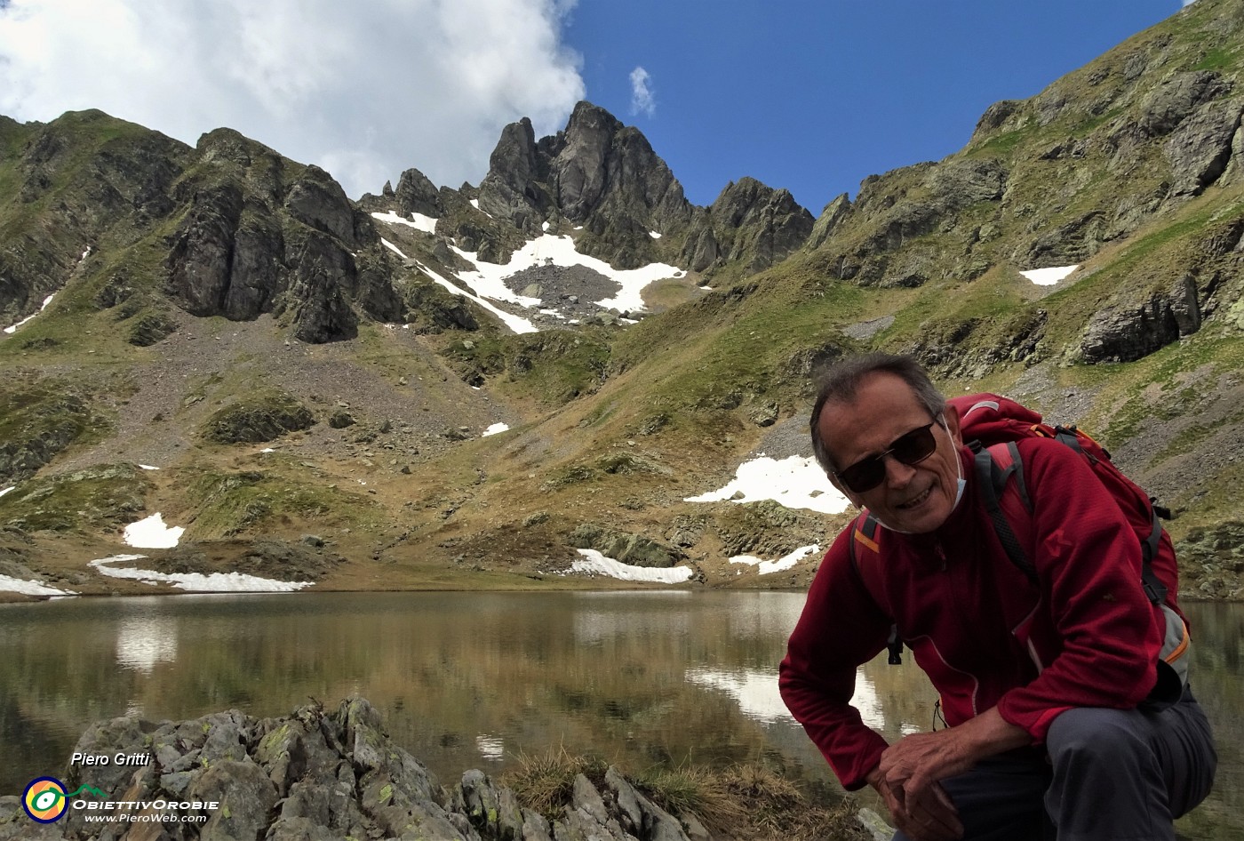 55 Al Laghetto di Ponteranica superiore con vista in Valletto.JPG